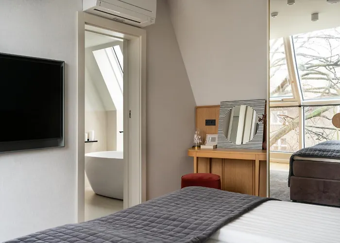 Nowy Sopot Luxury Villa With Jacuzzi & Sky Terrace By Lion Apartments
