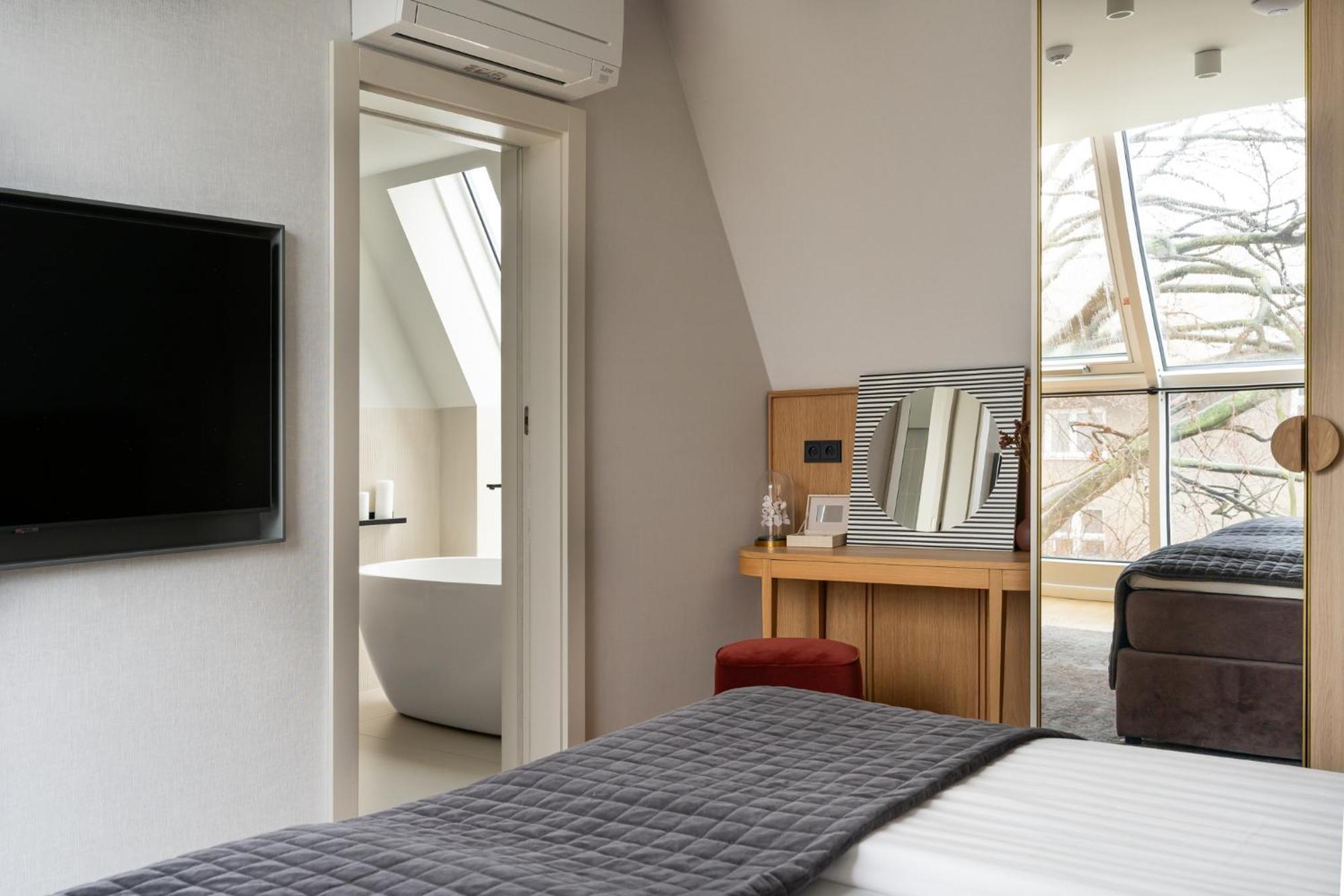 Nowy Luxury With Jacuzzi & Sky Terrace By Lion Apartment