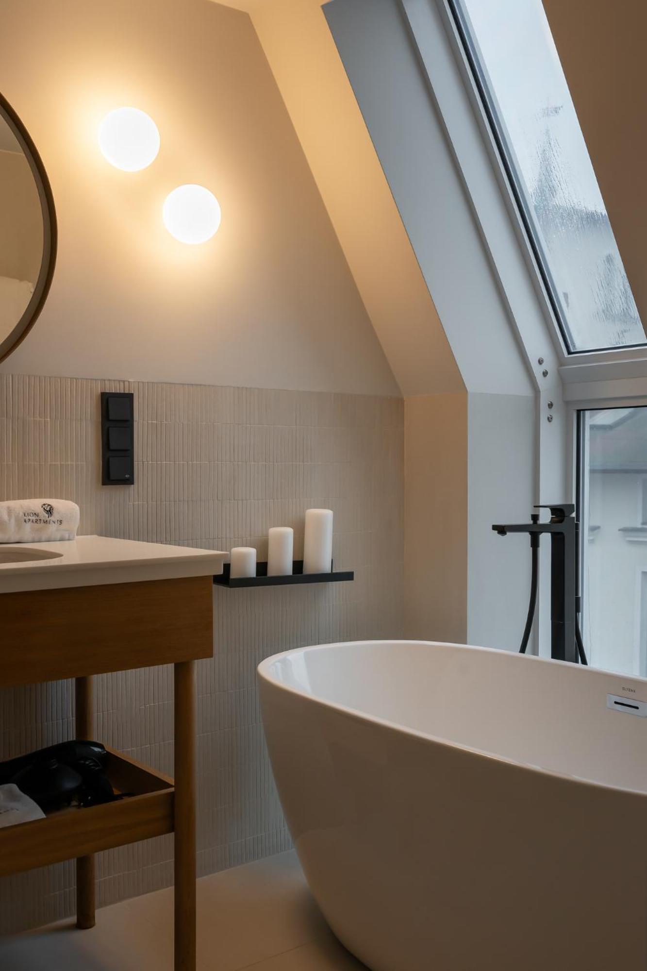 Nowy Luxury With Jacuzzi & Sky Terrace By Lion Apartment *
